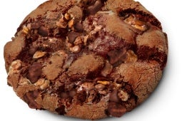 DOUBLE CHOCOLATE COOKIE MADE WITH KITKAT®