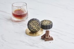 Black Gold - Orange Whisky with KITKAT Spread and KITKAT Bites